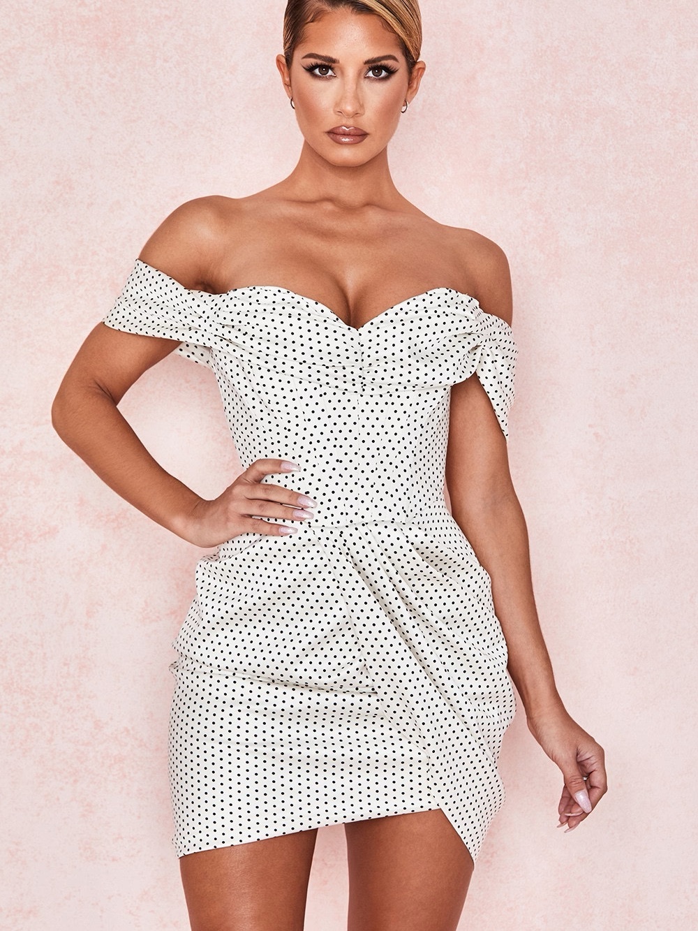 House of CB ALESSIA
Polka Dot Corset Dress